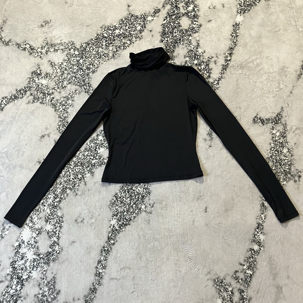 Wayf Shirt Womens Size XS Black Turtleneck Long Sleeve Lightweight
